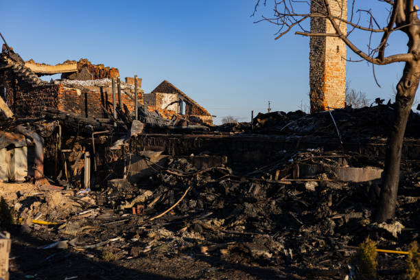 24/7 Emergency Structural Rebuild experts in Dover, FL